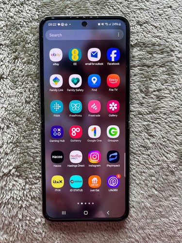Samsung Galaxy Z Flip 6 - 256GB Steel grey Android Smartphone - GRADE A - Picture 3 of 9