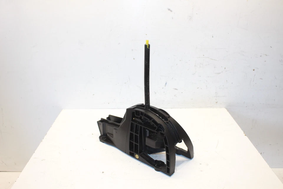 2003-2007 HUMMER H2 6.0 TRANSMISSION SHIFTER OEM - Image 2 of 4