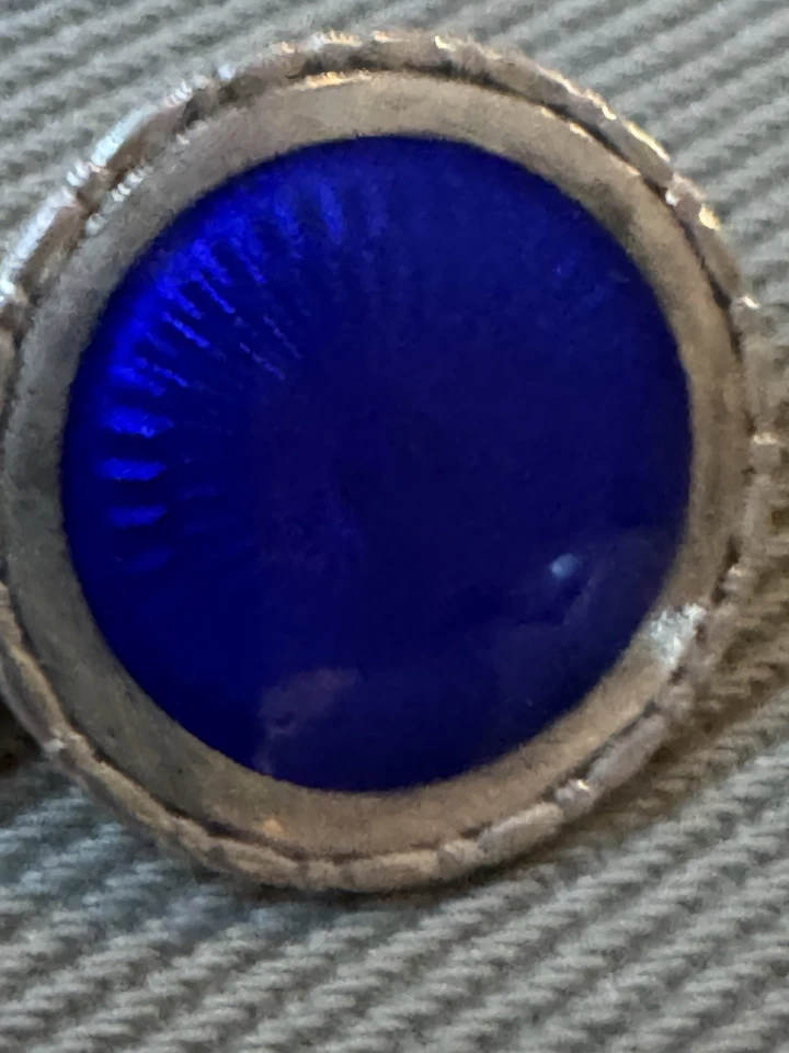 ¿Juego vintage de 4 platos de plata? Gemelos esmaltados de vidrio azul y Foto 2 de 4