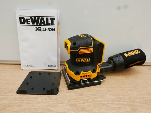DeWALT DCW200 18v xr cordless palm sander + bag bare unit + free stealth mount - Picture 4 of 5