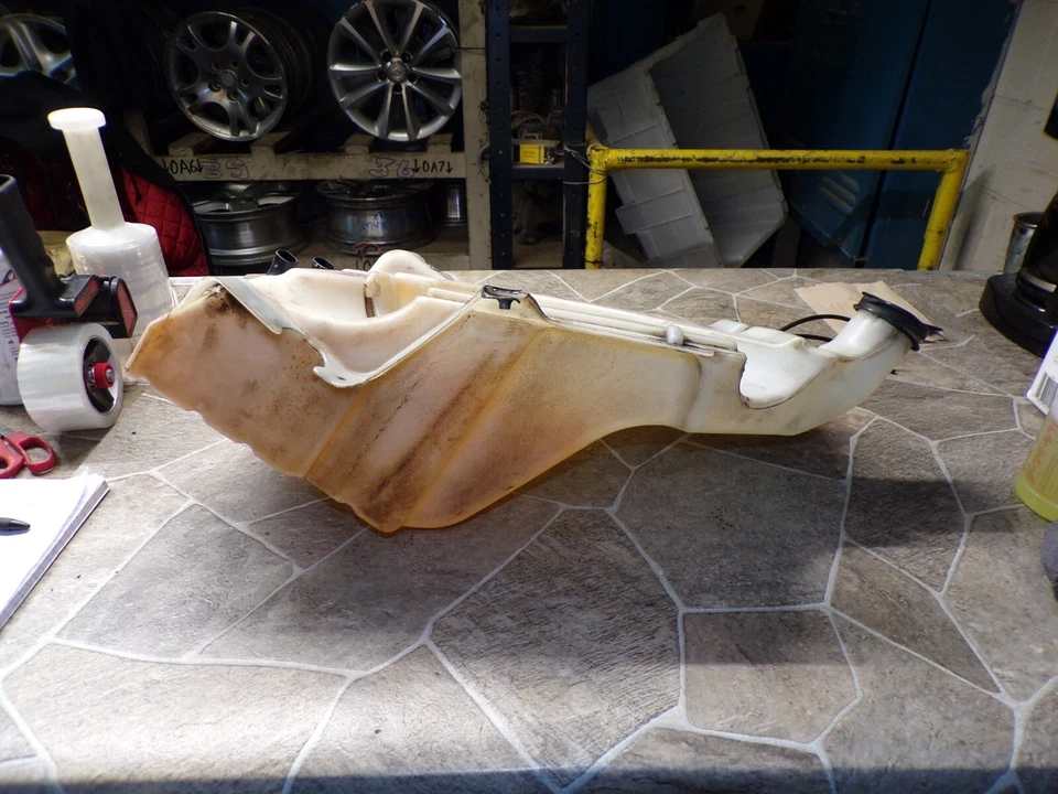 ☼2002-2009 CHEVY TRAILBLAZER PARABRISAS LAVADORA BOTELLA DEPÓSITO FÁBRICA OEM Foto 3 de 4