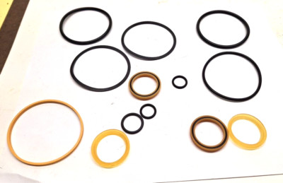 NOS GASKET KIT (NOT SURE IF COMPLETE) FOR CASE IH TRACTORS 188855A1