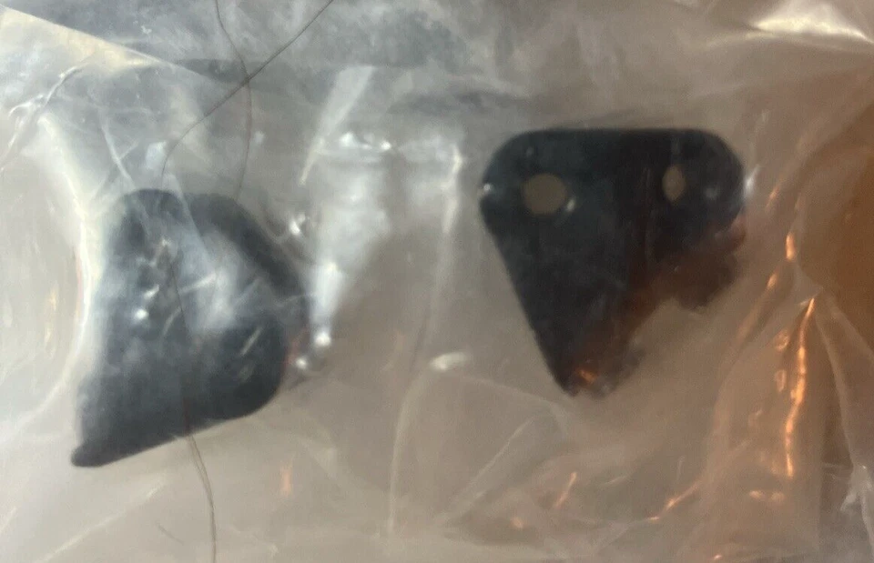 STA31384XBK STRC Aluminum Lower Shock / Suspension Link Mount, Black, for SCX10 - Image 2 of 4