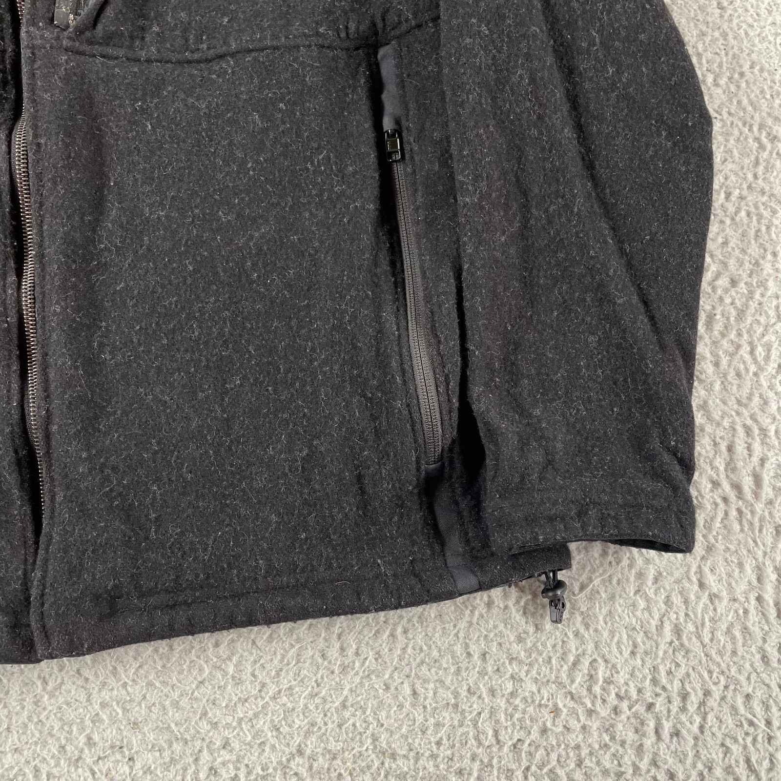 ARC'TERYX Arcteryx Giacca Uomo Taglia Large Nero Bomber Diplomatico Zip Maglione Lana *Difetti*