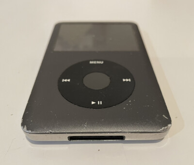 Apple iPod classic 7th Generation Black (120 GB) Fair