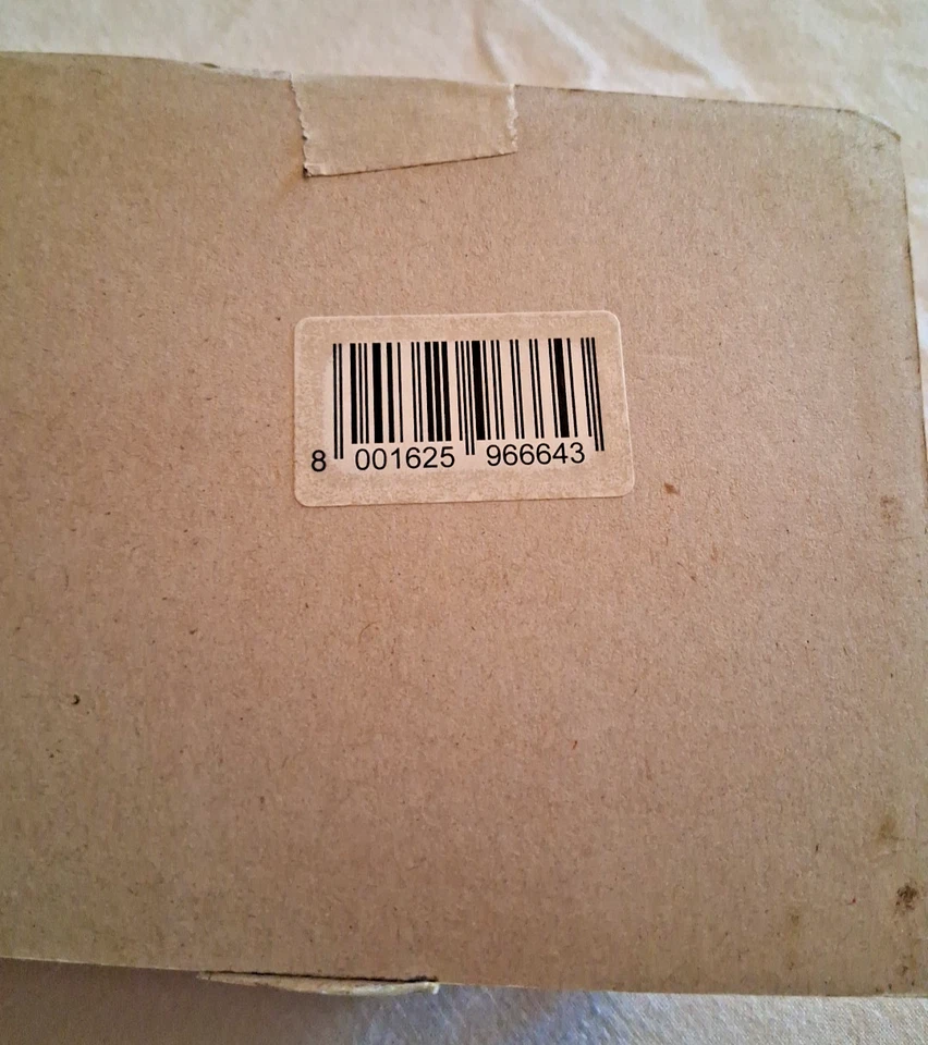 MODELLINO AUTO CON SCATOLA CONDIZIONI VEDI FOTO - Immagine 4 di 4