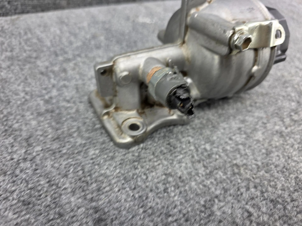 LEXUS 2021-2025 IS350 OEM MOTOR FILTRO ACEITE ELEVADOR SOPORTE MONTAJE Foto 4 de 4