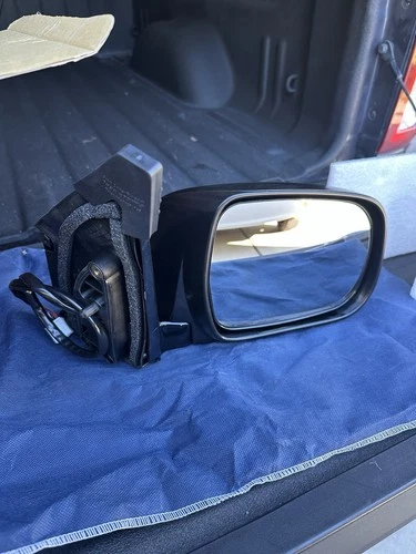 Lexus Right Side Mirror Rx330   2004 /2006 New In Box