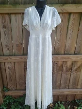 Baltic Born Cream Textured Flowy Maxi Dress NWT Sz M