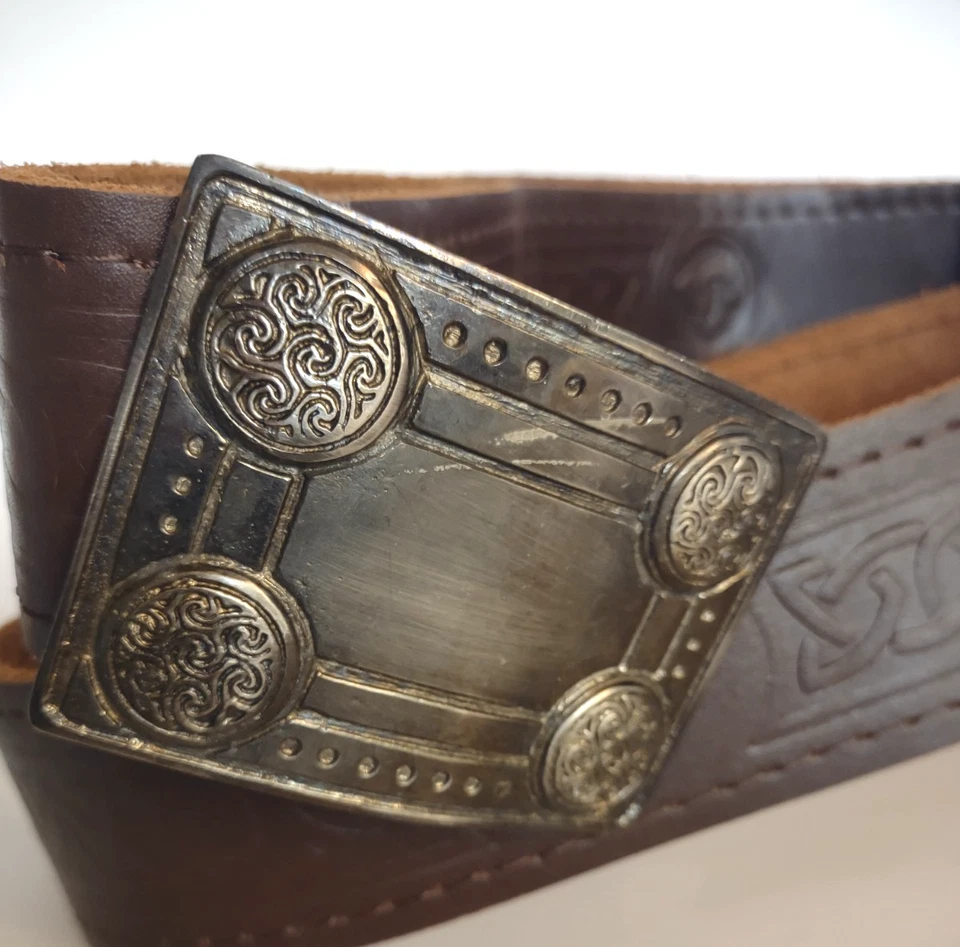 Cinturón escocés vintage de cuero tradicional símbolos celtas Kilt y hebilla talla XL Foto 2 de 4