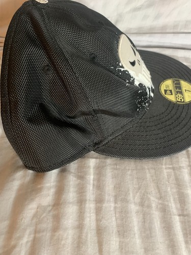 New Era Punisher 59fifty Custom Fitted Hat Size 7 Marvel Black - Picture 7 of 7