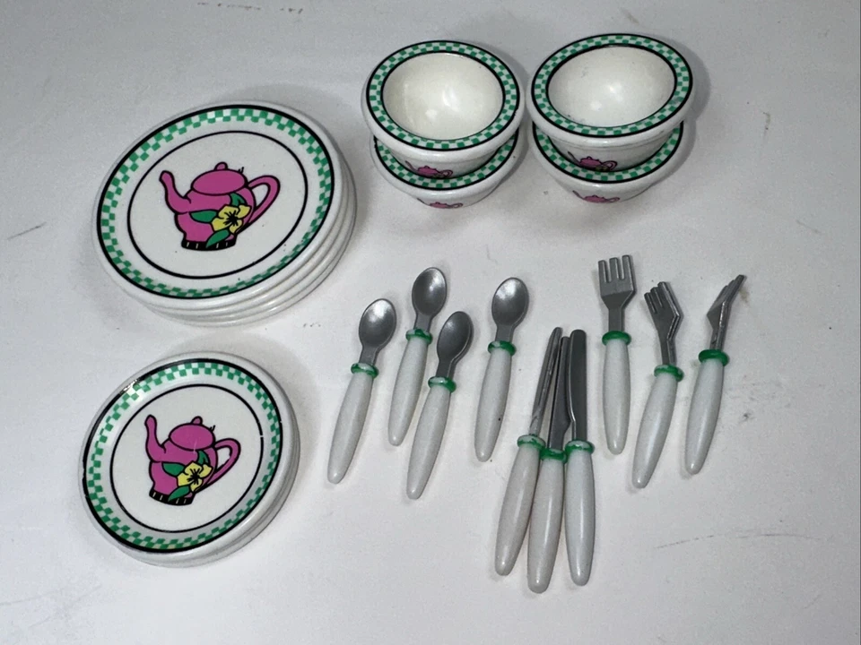 Muñeca Barbie Platos de Juego Platos Cuencos Cubiertos Cocina Blanco Foto 3 de 3