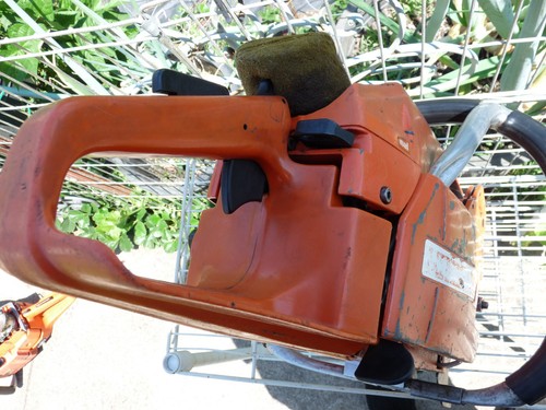 Husqvarna 266se chainsaw Powerhead Only Runs Good But Sold For PARTS OR REPAIR. - Picture 6 of 19