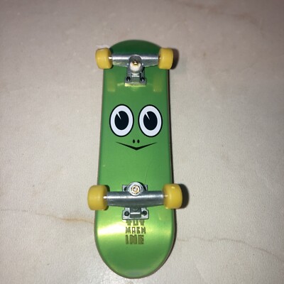Holographic Toy Machine Tech Deck Tut Machine