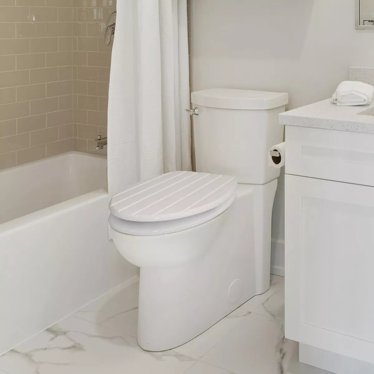 White wooden best sale toilet seat