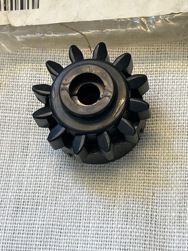 GENUINE OEM TORO Pinion ASM 84-5240 DEALER Close OUT Free Shipping to USA - Picture 2 of 6