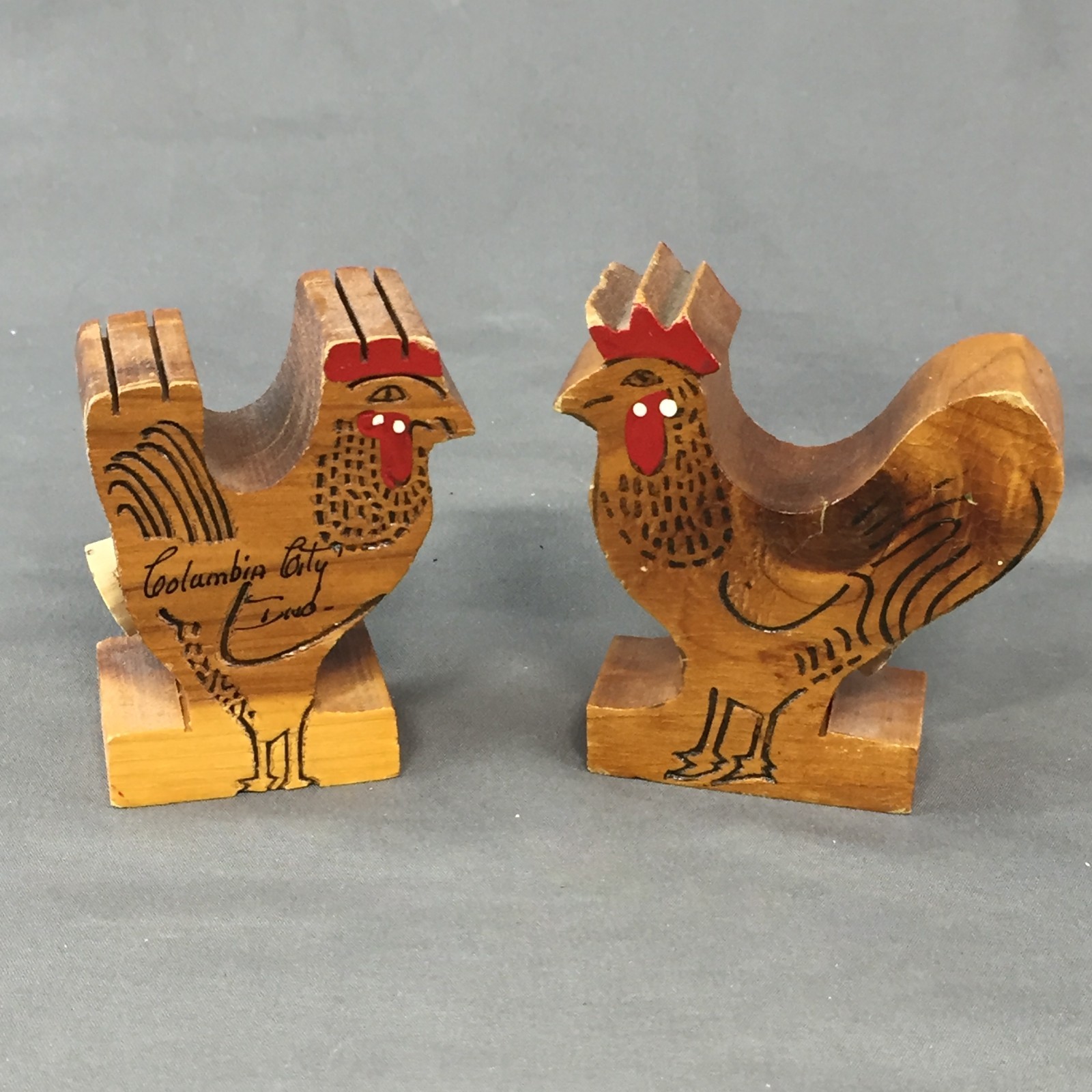 Souvenir Wooden Salt & Pepper Shakers Roosters Chickens Columbia City IN
