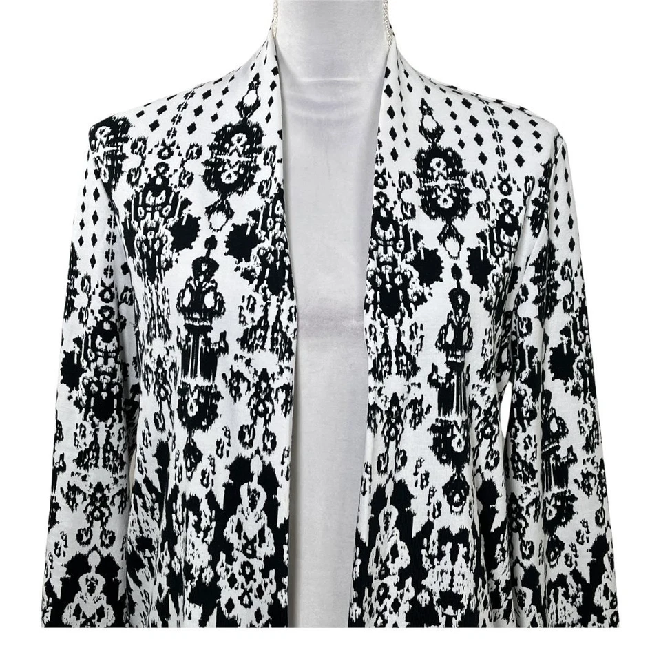 Cárdigan suéter Rafaella para mujer frente abierto negro blanco tejido grande Foto 2 de 4