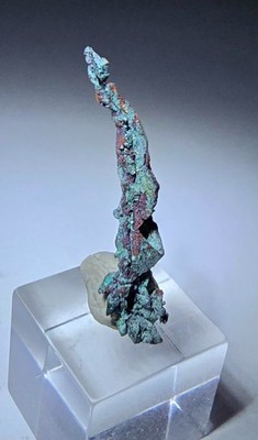***NEAT 1ST FIND - Malachite on Copper Twin Spinel crystal, Ray mine Arizona***