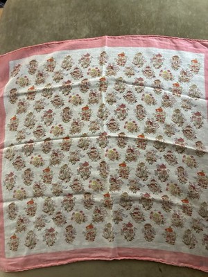 GUCCI scarf Mushroom Pattern With Pink Border 42 x 42 cm 100% cotton. Italy.