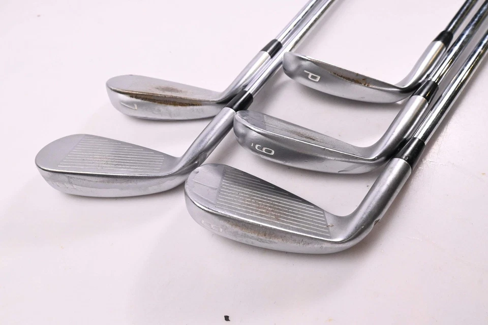 Mizuno JPX 900 Hot Metal Irons / 6-PW / Regular Flex Dynamic Gold AMT R300 - Image 4 of 4