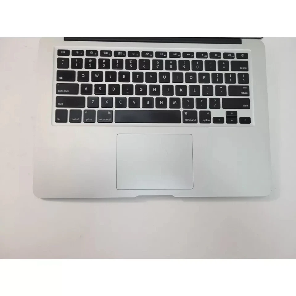 Macbook Air MD760LL/B 13.3", i5-4260U @ 1.4GHz 8GB RAM 128GB SSD . Good - Image 2 of 2