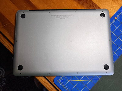 MacBook Pro A1278 13.3型 高速2.3GHz/8GB Apple MACBOOK PRO A1278 13.3