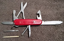 VTG VICTORINOX SWISS ARMY KNIFE Victoria OFFICIER SUISSE 9 Tools