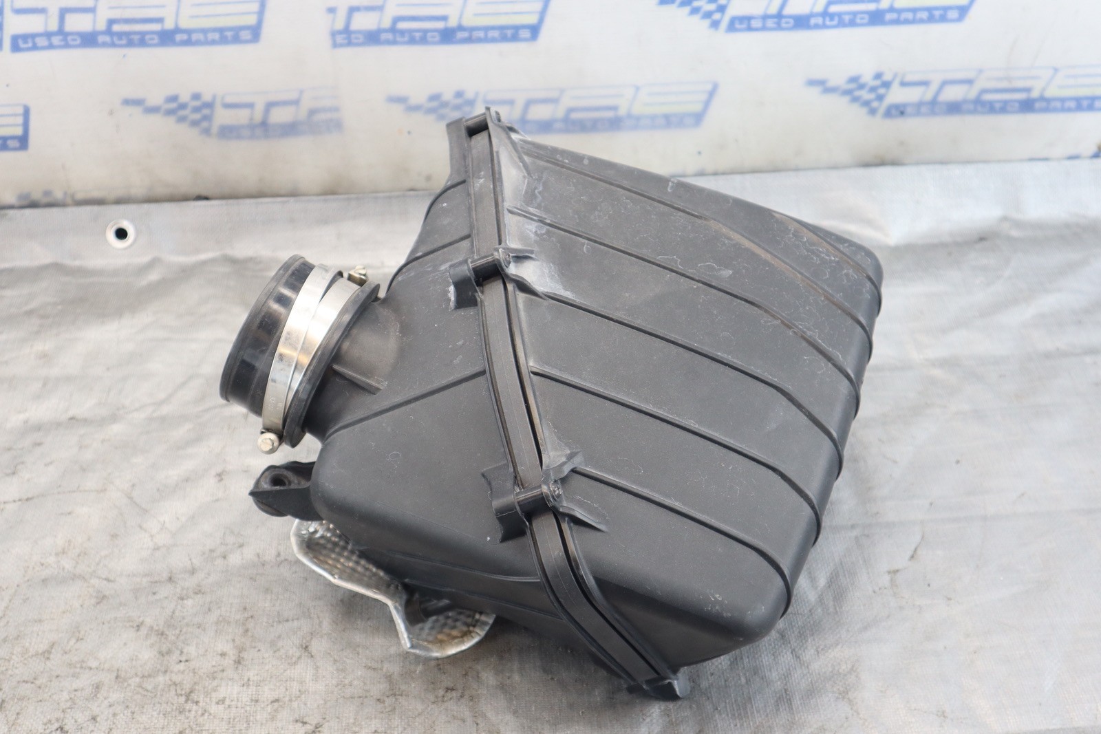 LAMBORGHINI HURACAN OEM RH ENGINE AIR INTAKE BOX 4T0133843