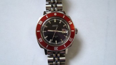 VINTAGE LADY AUTOMATIC SEIKO  21 JEWELS 2517-3270 DIVER STYLE ,RUN GREAT