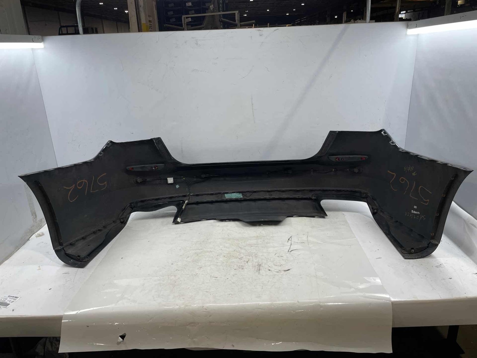 2014-2017 Maserati Quattroporte Rear Bumper Assembly Scratches Cracks