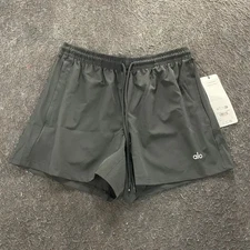 ALO YOGA 5" Circuit Shorts Men's Size S Black M6158R