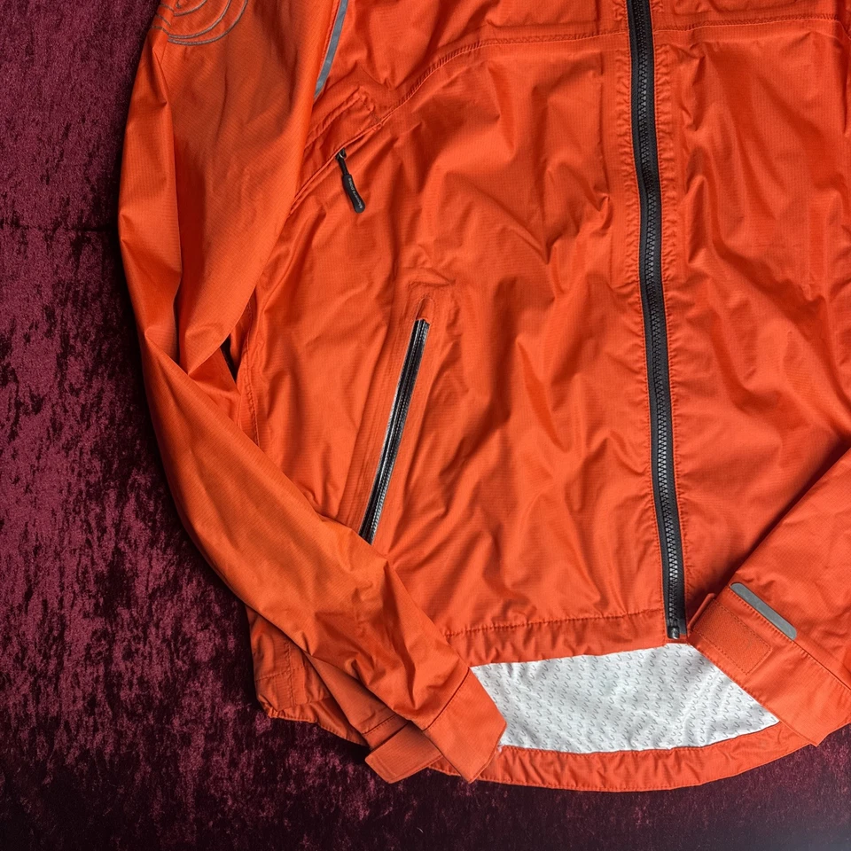Showers Pass Men’s Cycling Jacket Medium – Orange – Full Zip – Waterproof - Image 3 of 4
