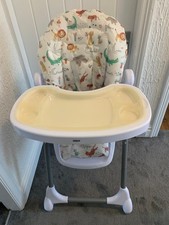 Image of Mamas and Papas Snax Adjustable Height High Chair with Removable Tray.