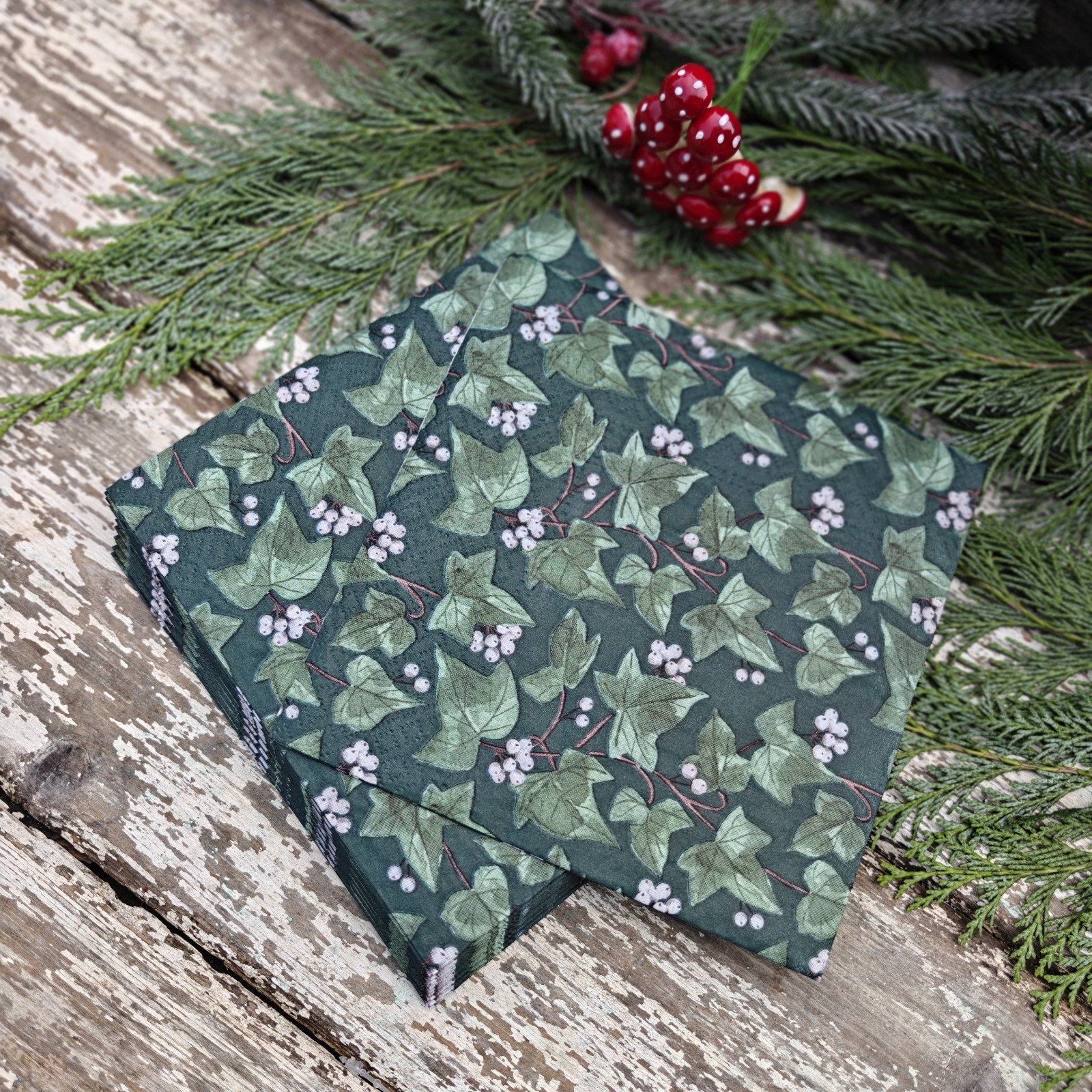20 x Gisela Graham Green Ivy Berries Xmas Paper Napkins Party/ Decoupage/Craft