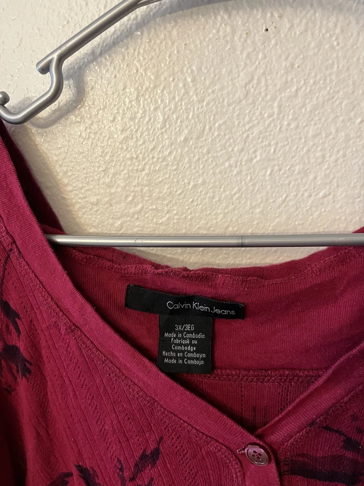 Sudadera con capucha Henley floral granate talla 3X de Calvin Klein para mujer Foto 2 de 4