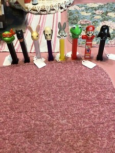 LOT OF 8 older PEZ DISPENSERS, Batman, Mario, Kermit, Raphael, Darth Vader, Bugs