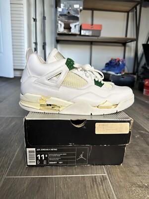 DS NEVER WORN Size 11.5 Air Jordan 4 Retro 2004 Classic Green