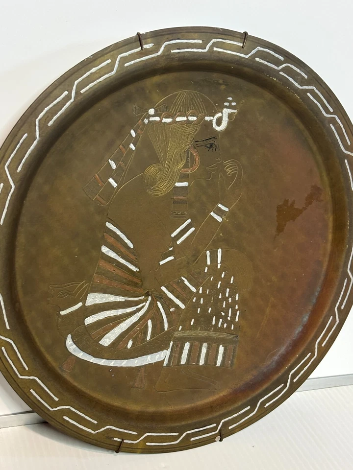 Antigua bandeja de placa de pared cobre latón martillo de forja de mano faraón faraón egipcio Foto 3 de 4