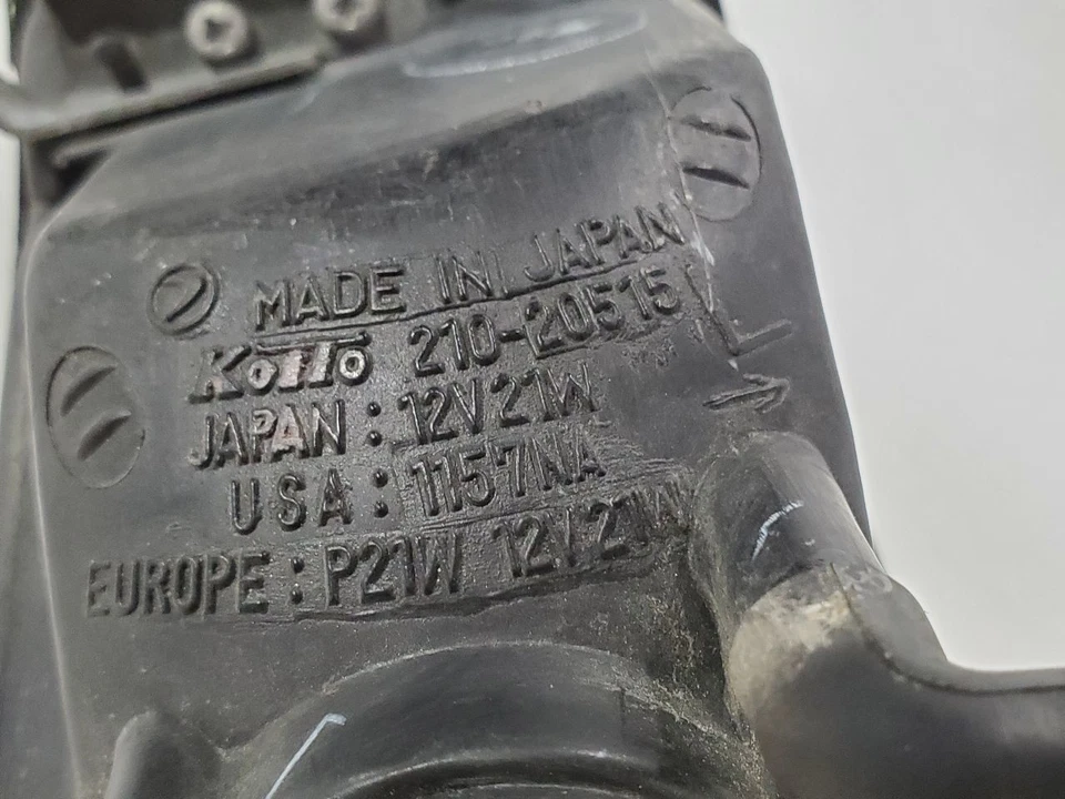 Subaru SVX 1992 1997 OEM 210-20515 lámpara de estacionamiento izquierda señal de giro daños ver fotos Foto 2 de 4