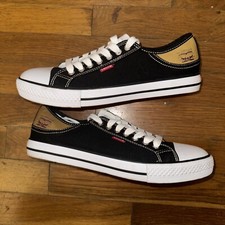 Zapatillas Levi's Stan G para mujer Comfort Tech negras/cuero bronceado firma talla 10