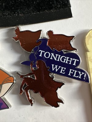 Disney Store Hocus Pocus Pin Tonight We Fly Sanderson Sisters