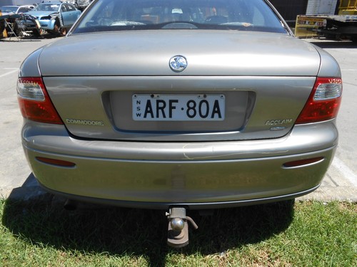 2002 VX HOLDEN COMMODORE SEDAN RHR DOOR SHELL paint code H114-$$245 (V7093-WRK1) - Picture 7 of 9