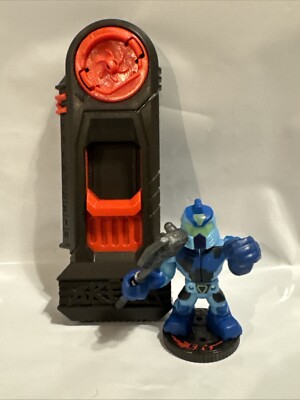 2021 Legends Of Akedo Series 1 - HYPERLOCK Classic & CONTROLLER - Arcade Warrior