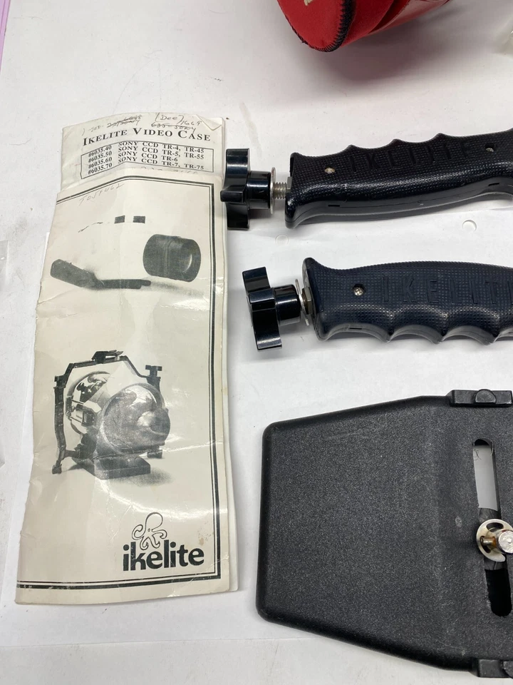 Ikelite Underwater Camera Housing Waterproof Case Sony CCD TR-7 TR-75 6035.70 - Image 2 of 4