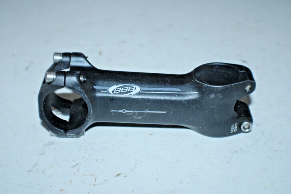 Vástago de bicicleta de carretera BBB EX100 1 1/8" sin banda de rodadura 100 mm 6 ° elevación 31,8 mm negro remitente a EE. UU. Foto 4 de 4