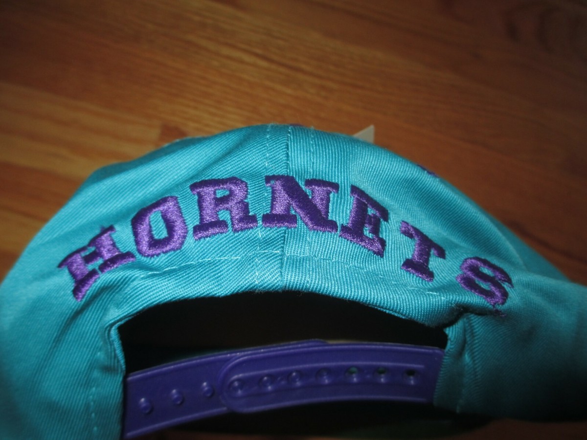 Charlotte Hornets サイン入りキャップ 60504288_940AF_CK_2020152_CHAH