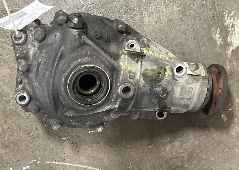 2011-2013 BMW 550i Front Differential Carrier Assembly 3.08 Ratio - Image 2 of 2