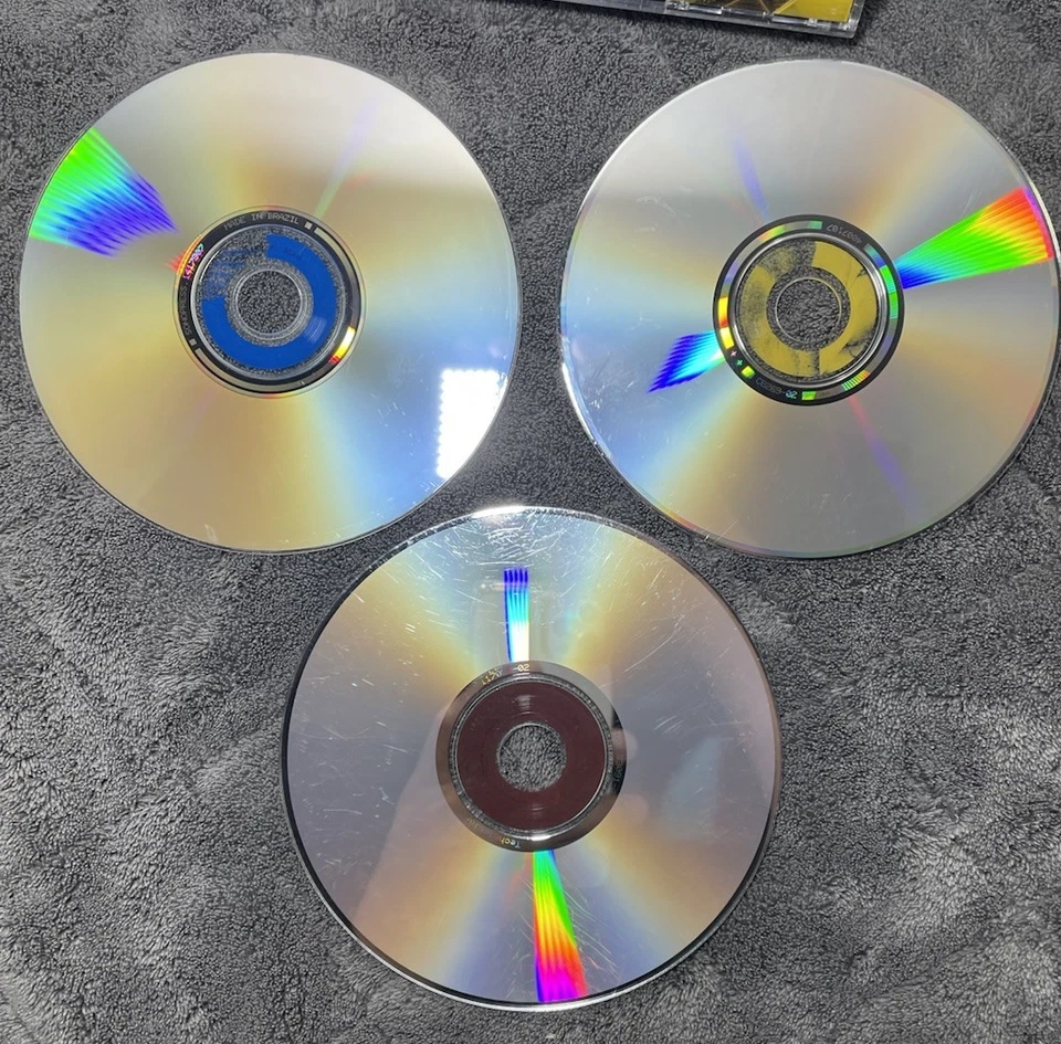 Command & Conquer Red Strike PC Game ROM 3-Disc Set Vintage Video Game - Image 4 of 4