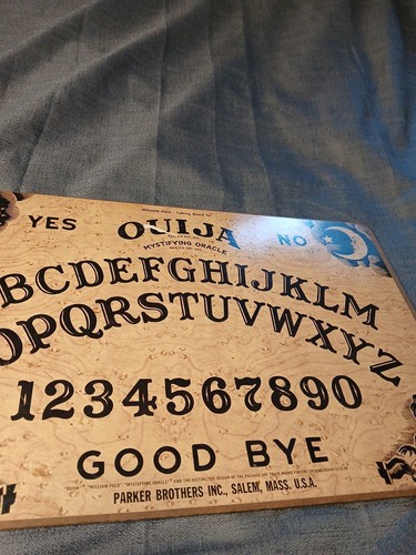 Tavola Ouija vintage William Fuld Parker Brothers Salem Mass. Solo tavola. - Foto 8 di 9
